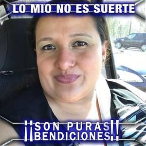 Meet your Posher, Roxana